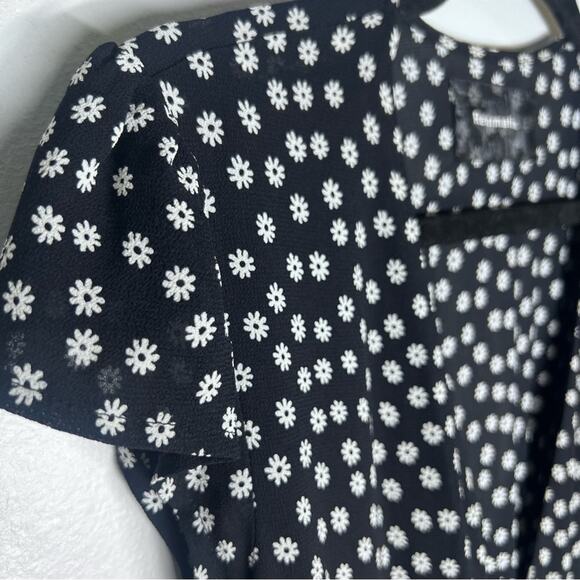 Reformation Adele Mini Wrap  Ditsy Floral Dress Black Sz XS - Picture 2 of 7